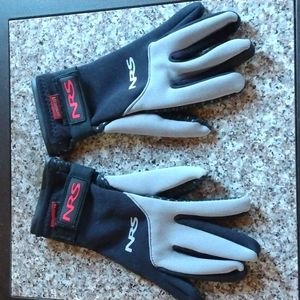 NRS NEOPRENE GLOVES